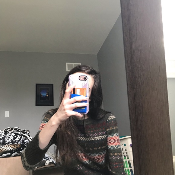 Vintage Mom Sweater - Picture 6 of 6